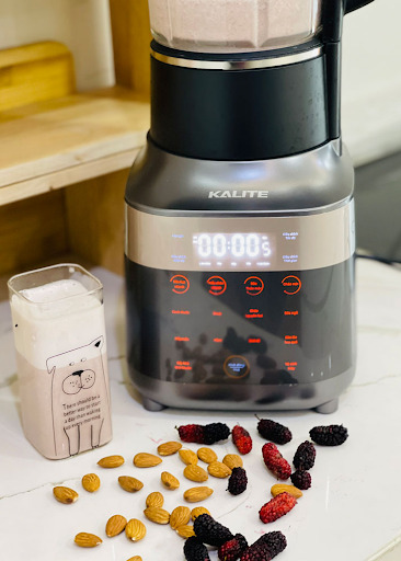 BẢNG ĐIỀU KHIỂN CẢM ỨNG HIỆN ĐẠI  - Máy làm sữa hạt KALITE KL-950