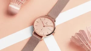 Noel nên tặng quà gì cho bạn gái thật ấn tượng? Bật bí ở ngay đây!