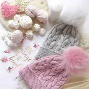 Noel nên tặng quà gì cho bạn gái thật ấn tượng? Bật bí ở ngay đây!