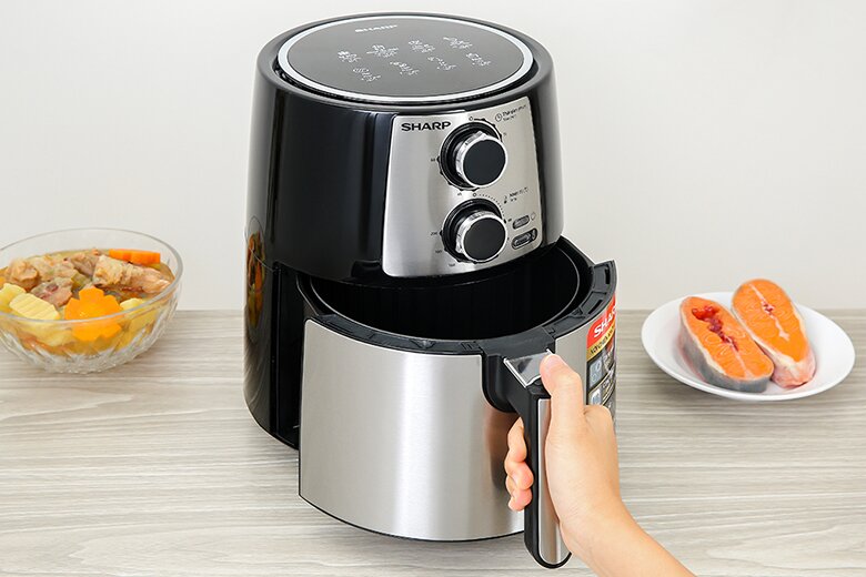 Noi chien khong dau Sharp KF AF42MV ST 4.2L 1