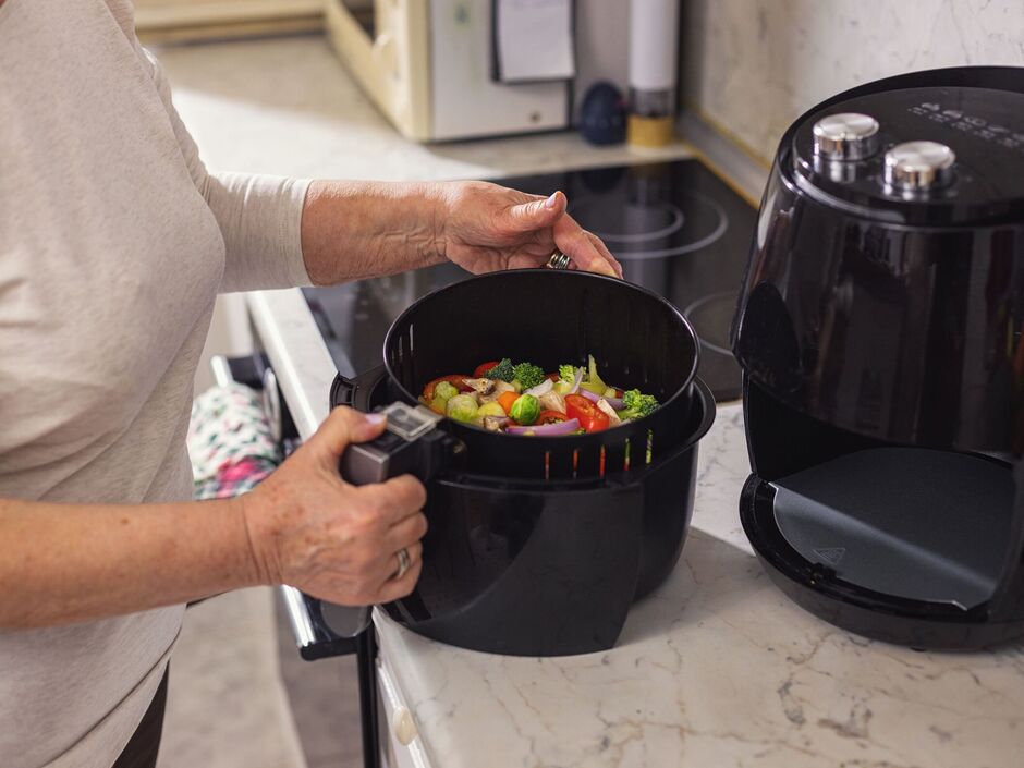 Cách sử dụng nồi chiên hơi nước Kalite: Hướng dẫn chi tiết từ A-Z 5 Những lỗi thường gặp và cách khắc phục khi dùng nồi chiên hơi nước