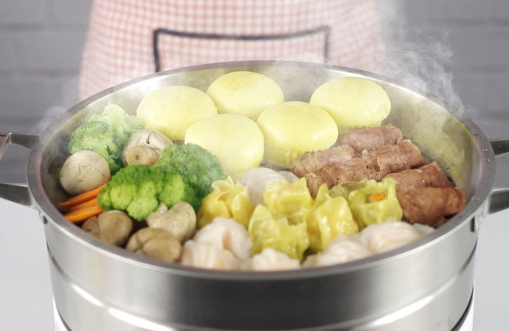 Nồi hấp điện sử dụng điện năng để đun sôi nước và tạo hơi nước làm chín thực phẩm