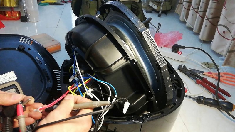 Hướng dẫn sửa nồi chiên không dầu Lock&Lock nhanh chóng tại nhà 3 Những lỗi nghiêm trọng cần mang đến trung tâm bảo hành chính hãng