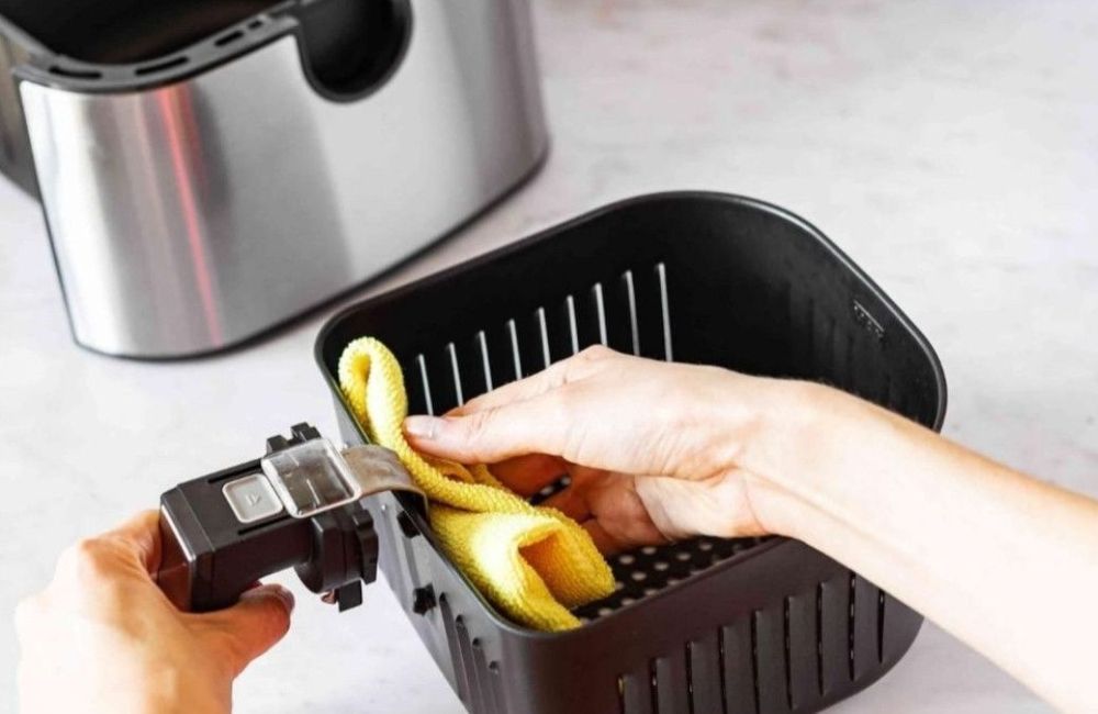 Vệ sinh nồi chiên Sunhouse