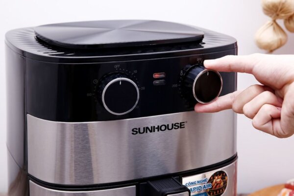 Hướng dẫn sử dụng nồi chiên không dầu Sunhouse đúng cách