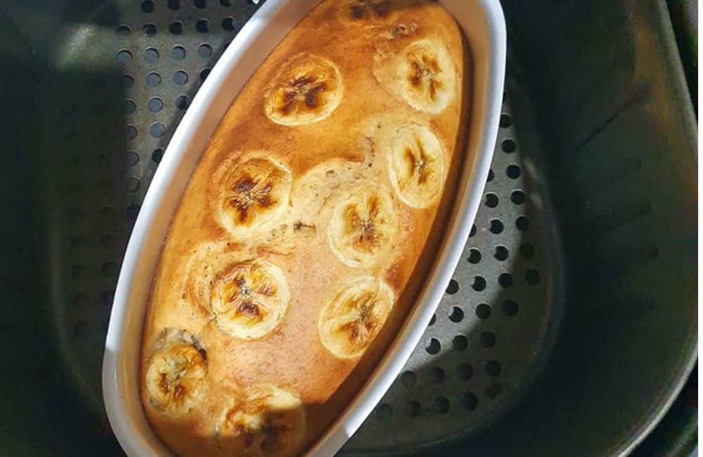 làm bánh chuối bằng nồi chiên không dầu