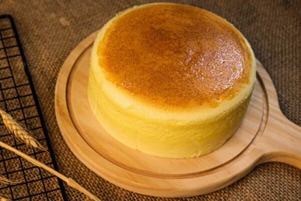 Cách làm bánh bông lan bằng nồi chiên không dầu mềm ngon